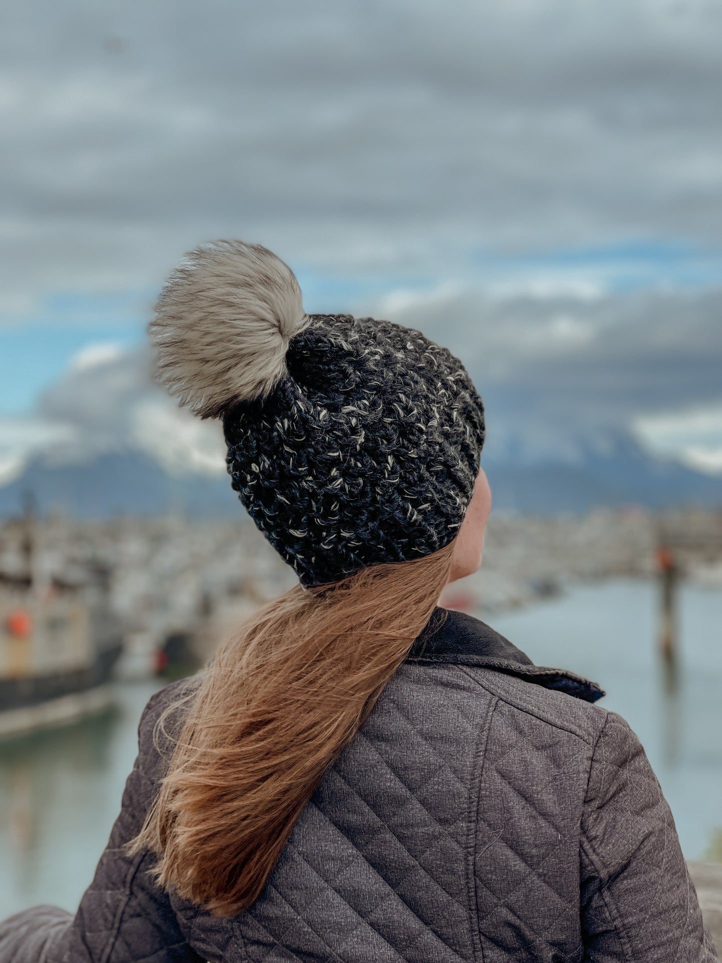 Bamboo Beanie // Black Marble - Pick your pom