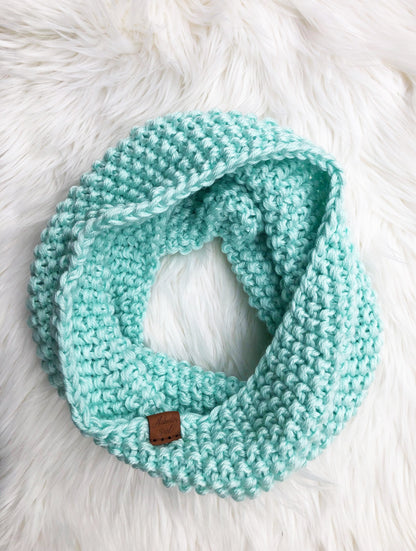 KNITTING PATTERN: Kate Cowl // Infinity Scarf // Seed Stitch // Beginner Pattern // Scarf Knitting Pattern // Infinity Scarf Pattern