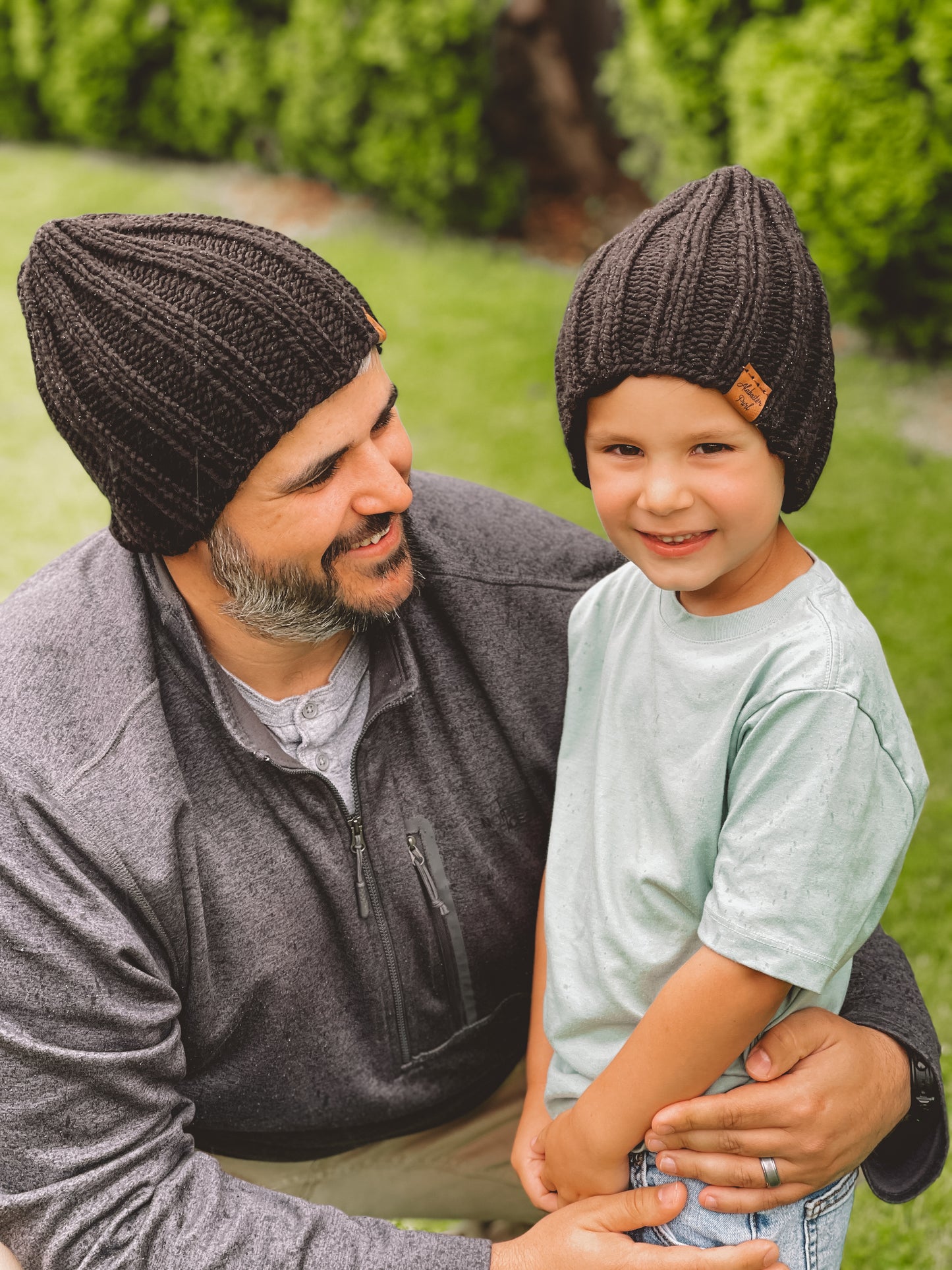 Stretchy Taylor Beanie // Black - Pick your pom