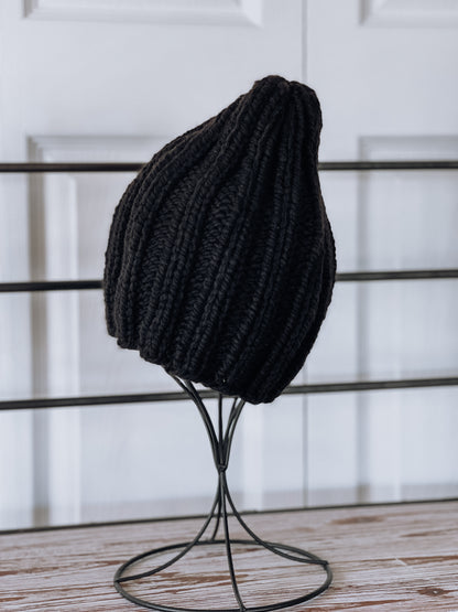 Stretchy Taylor Beanie // Black - Pick your pom