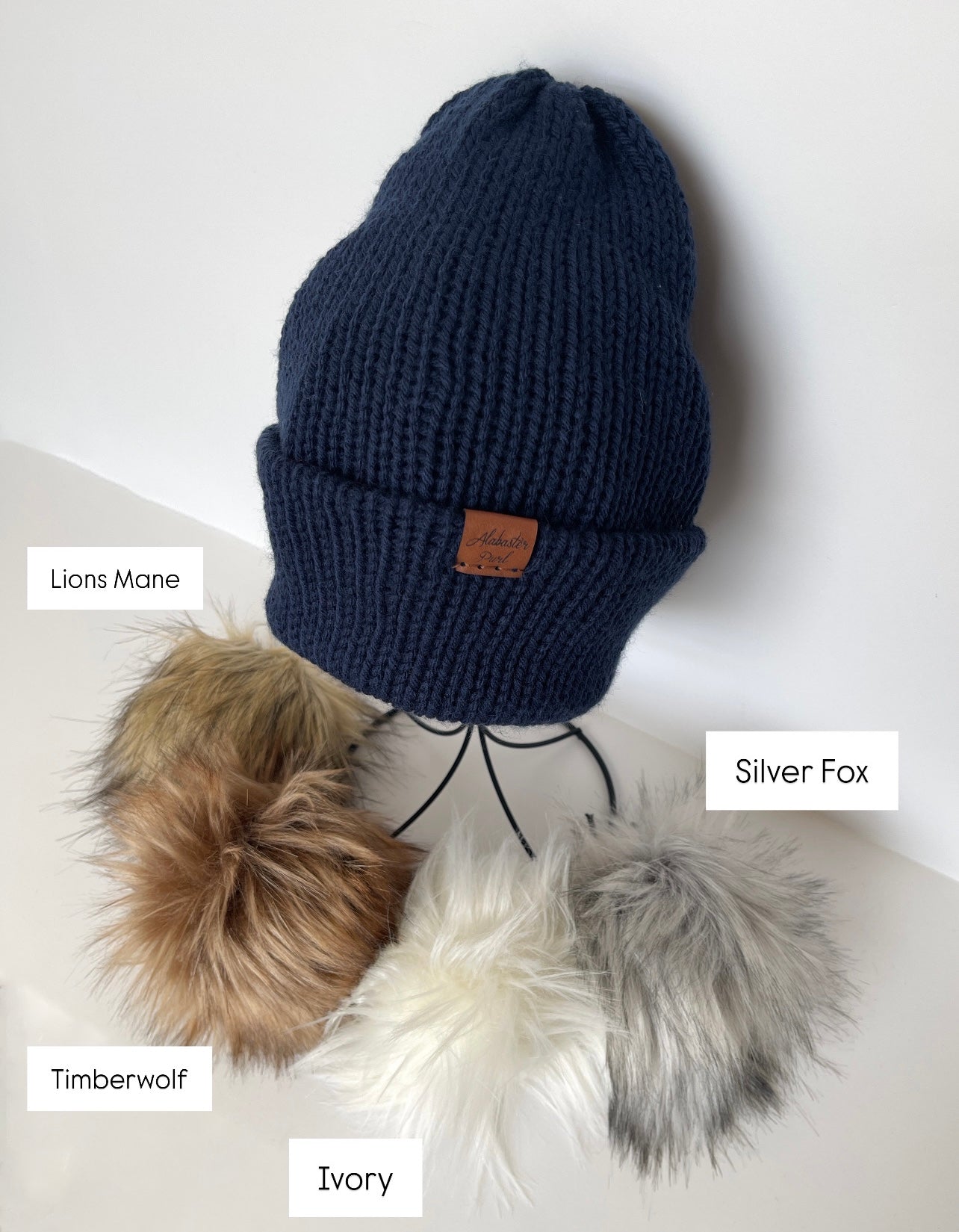 Charlie Beanie // Navy Blue - Pick your pom