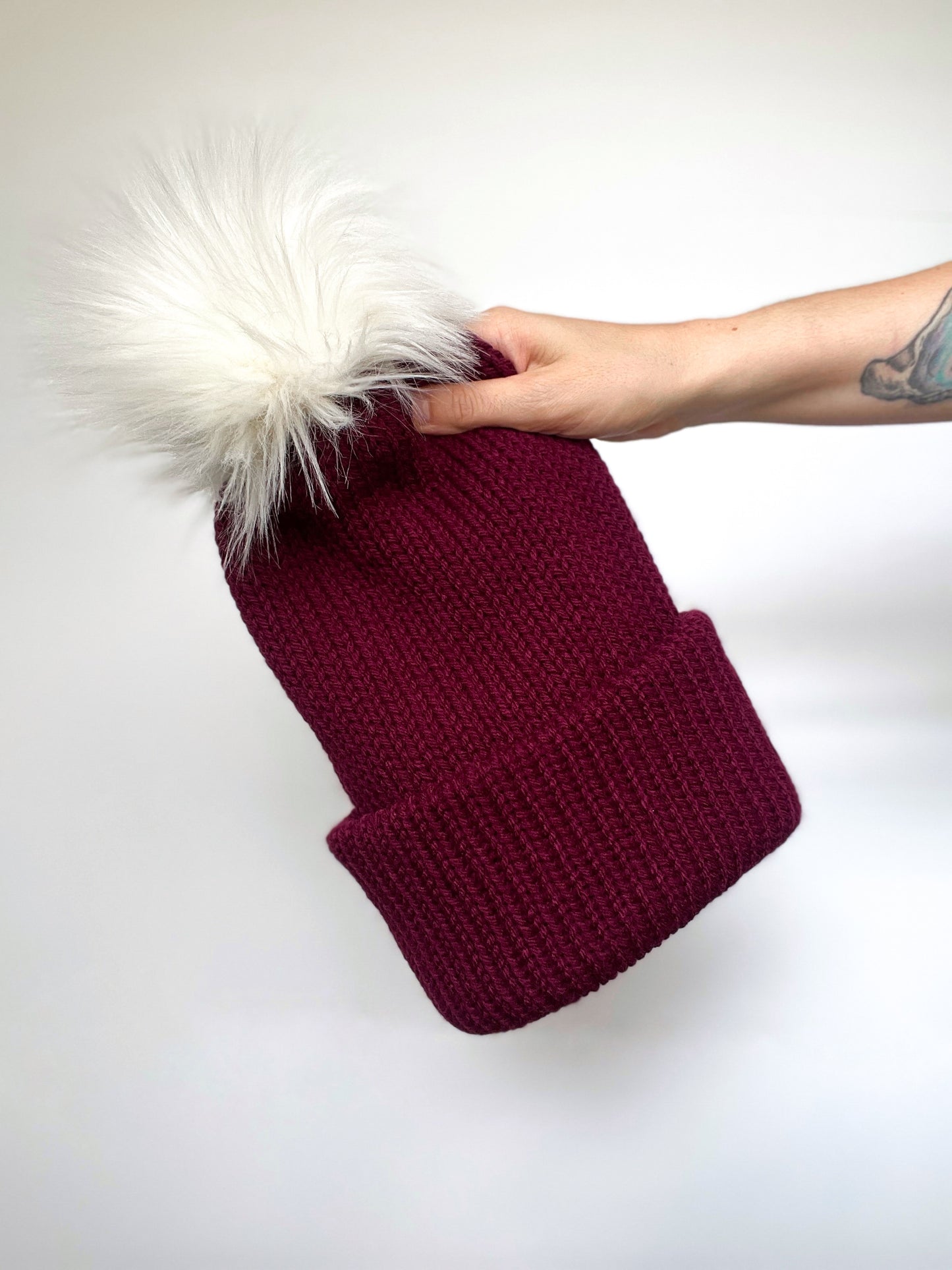 Charlie Beanie // Maroon