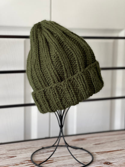 Stretchy Taylor Beanie // Olive Green - Pick your pom