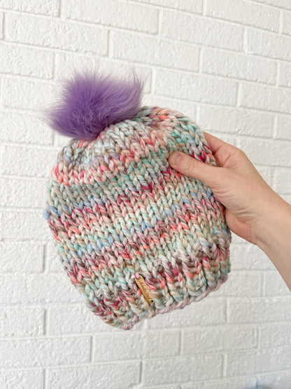 Basic Beanie // Carousel - Pick your pom