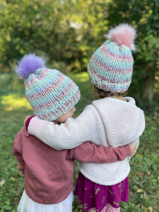 Basic Beanie // Carousel - Pick your pom