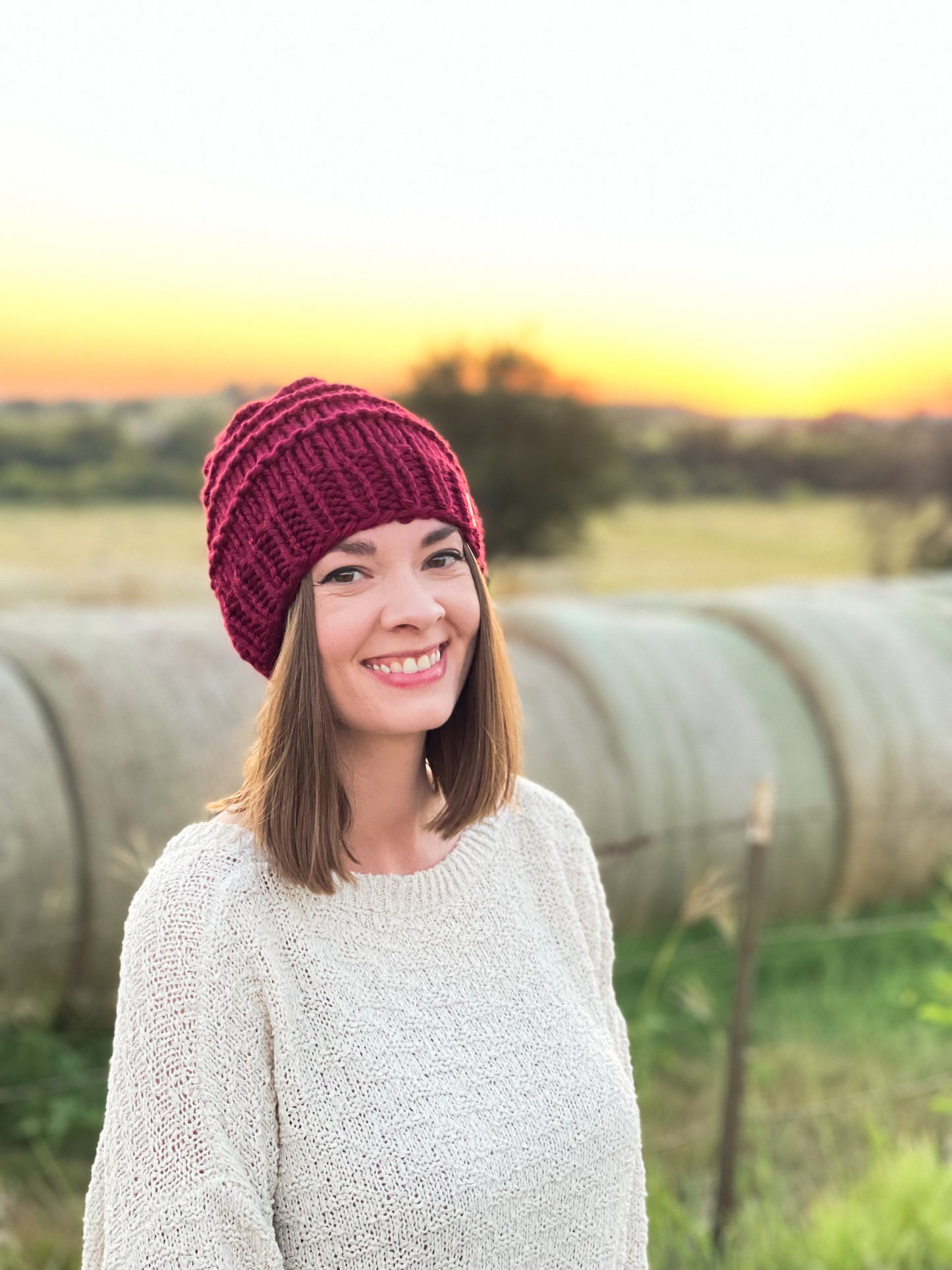 Slone Beanie // Maroon - Pick your pom