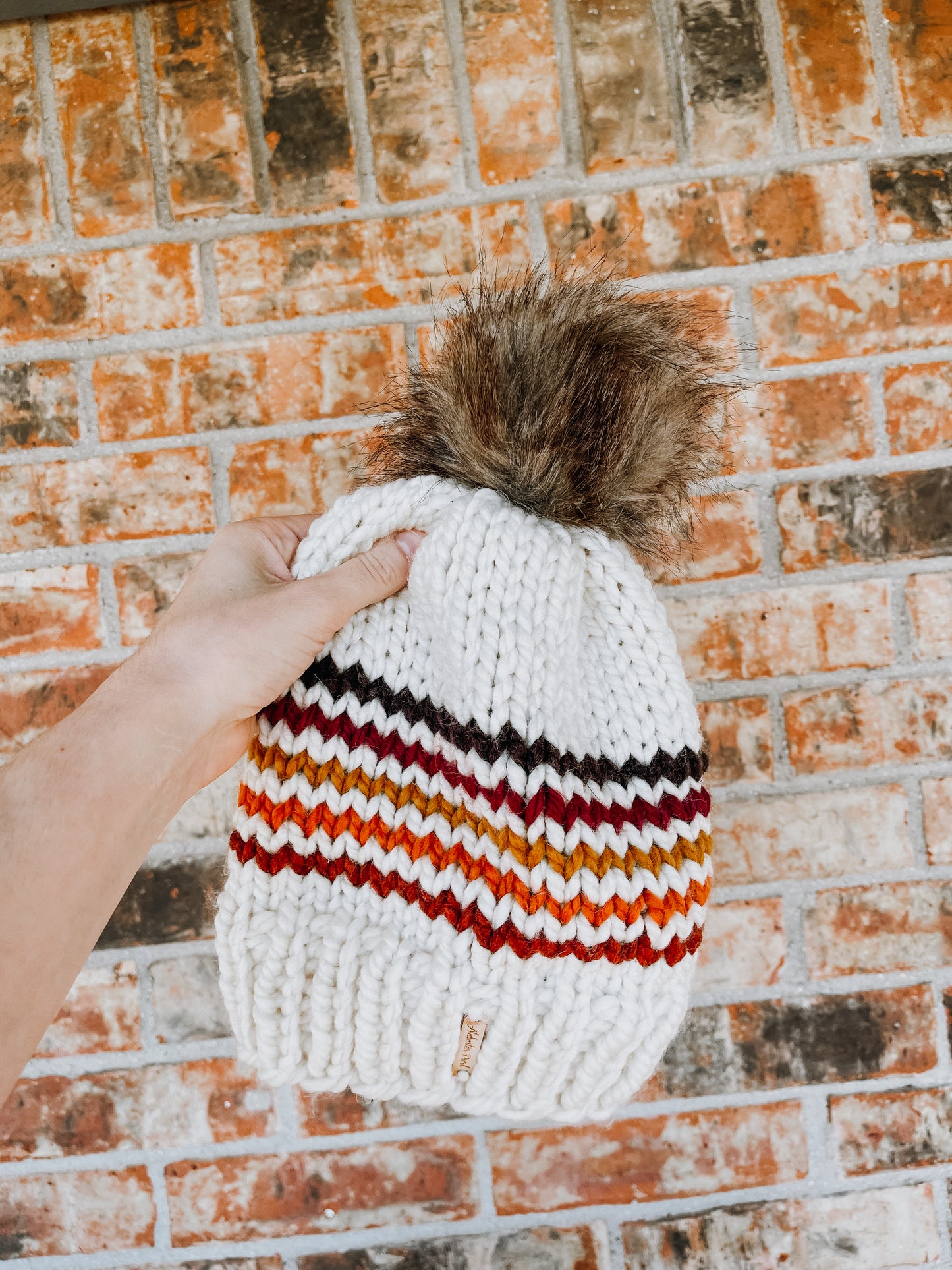 Vintage Vibes Beanie - Pick your pom