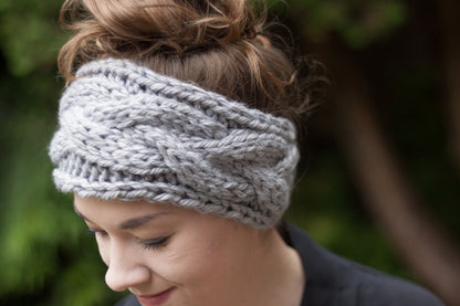 KNITTING PATTERN: Braided Cable Headband // Chunky Knit // // Earwarmer Knitting Pattern // Beginner Knitter // Quick Knit Pattern // DIY