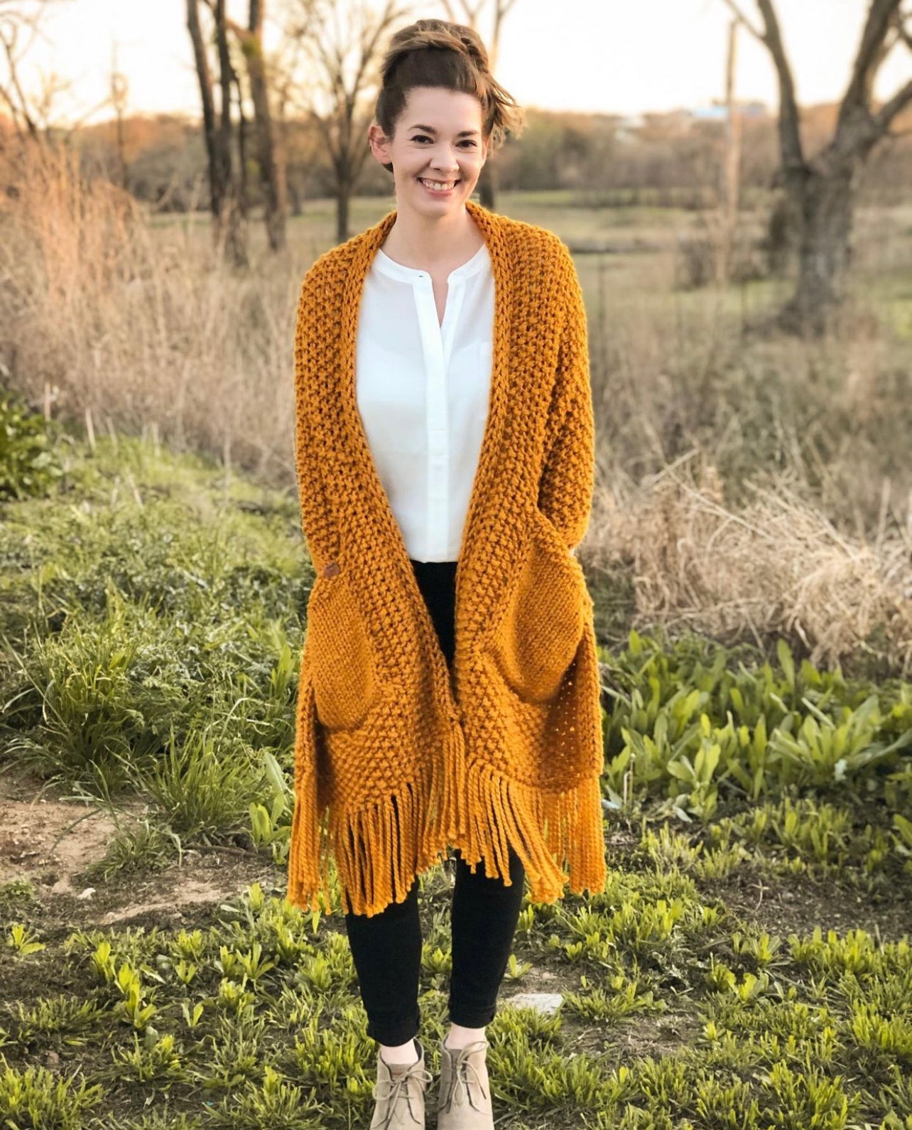 KNITTING PATTERN: Hope Shawl // Pocket Shawl // Pocket Scarf // Beginner Knitter // Chunky Knit // Knit Pocket Shawl Pattern