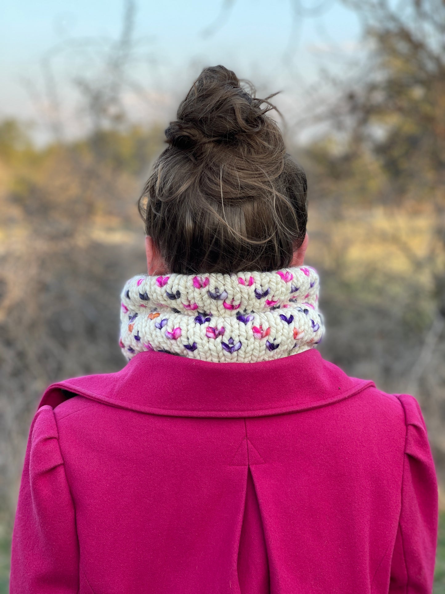 Wild Hearts Cowl // Cream and Fushcia