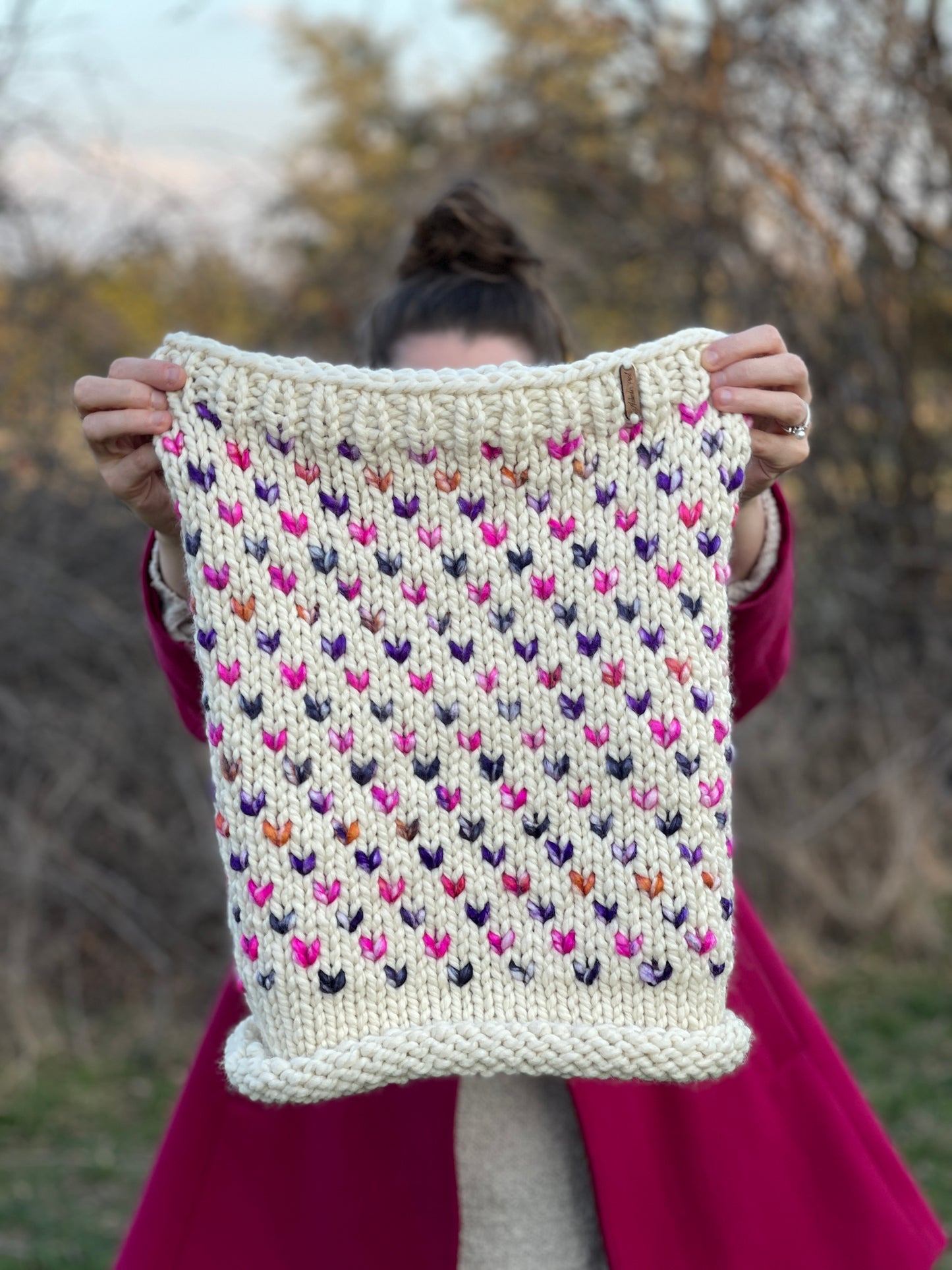 Wild Hearts Cowl // Cream and Fushcia